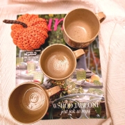 Kubek beżowy ceramiczny nakrapiany z jasno - różowym sercem ręcznie toczony