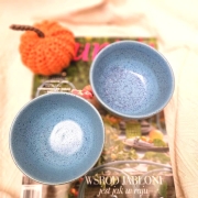 Miska ceramiczna nakrapiana z szarej gliny w błękitnym szkliwie na musli lub zupę ręcznie toczona