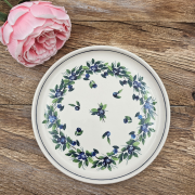 Talerz ceramiczny obiadowy Ola Jagody kaszubska ceramika ręcznie zdobiony Arbata
