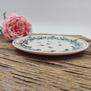 Talerz ceramiczny śniadaniowy Jagody kaszubska ceramika ręcznie zdobiony Arbata