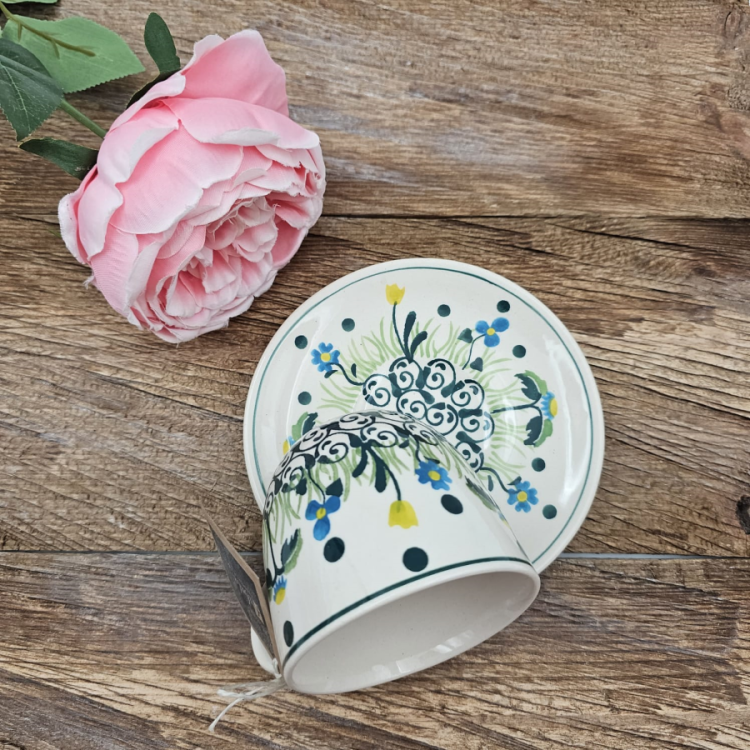 Filiżanka ceramiczna ze spodkiem Łąka kaszubska ceramika ręcznie zdobiona Arbata