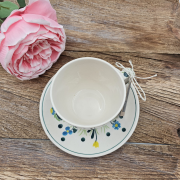 Filiżanka ceramiczna ze spodkiem Łąka kaszubska ceramika ręcznie zdobiona Arbata