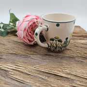 Kubek ceramiczny Bell Łąka kaszubska ceramika ręcznie zdobiona Arbata