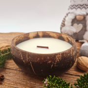 Świeca sojowa naturalna w kokosie - Piernik - Święta Natura od Pauli