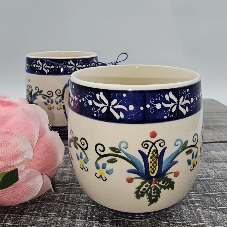 Kubek ceramiczny MAX KASZUBEK piękna kaszubska ceramika ręcznie zdobiony Arbata