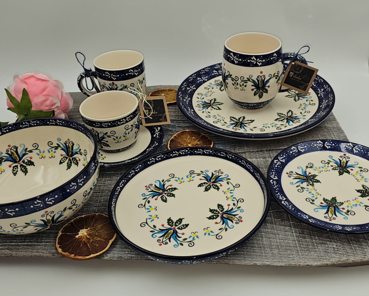 Talerz ceramiczny śniadaniowy KASZUBEK kaszubska ceramika ręcznie zdobiona Arbata