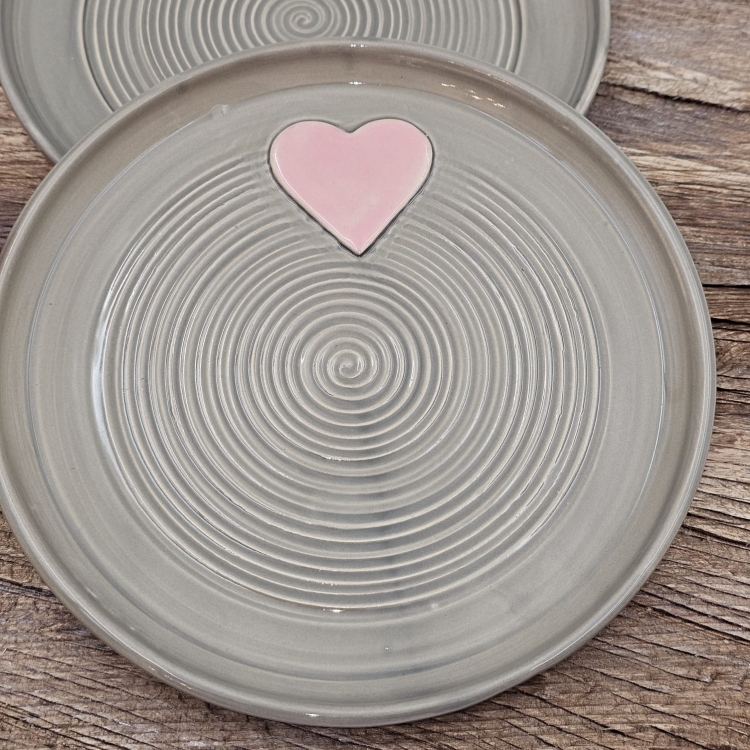 Talerz ceramiczny SZARY - SERDUSZKO śr. 20 cm kolorowy ręcznie robiony FAJNA CERAMIKA