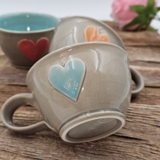 Filiżanka ceramiczna SZARA - SERDUSZKO 200 ml kolorowa ręcznie robiona FAJNA CERAMIKA z serduszkami