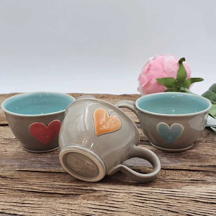 Filiżanka ceramiczna SZARA - SERDUSZKO 200 ml kolorowa ręcznie robiona FAJNA CERAMIKA z serduszkami