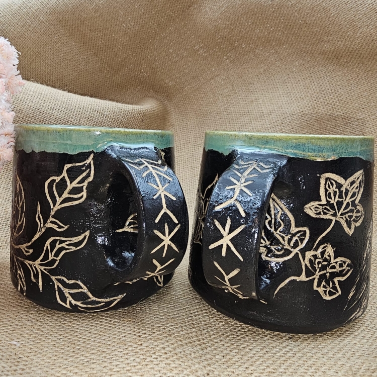 Kubek KRUK ceramiczny ok. 300 ml ręcznie toczony rękodzieło ręcznie zdobiony