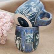 Kubek ceramiczny z uchem PRZEBIŚNIEGI niebieski-zielony poj. ok. 300 ml ręcznie toczony rękodzieło ręcznie zdobiony