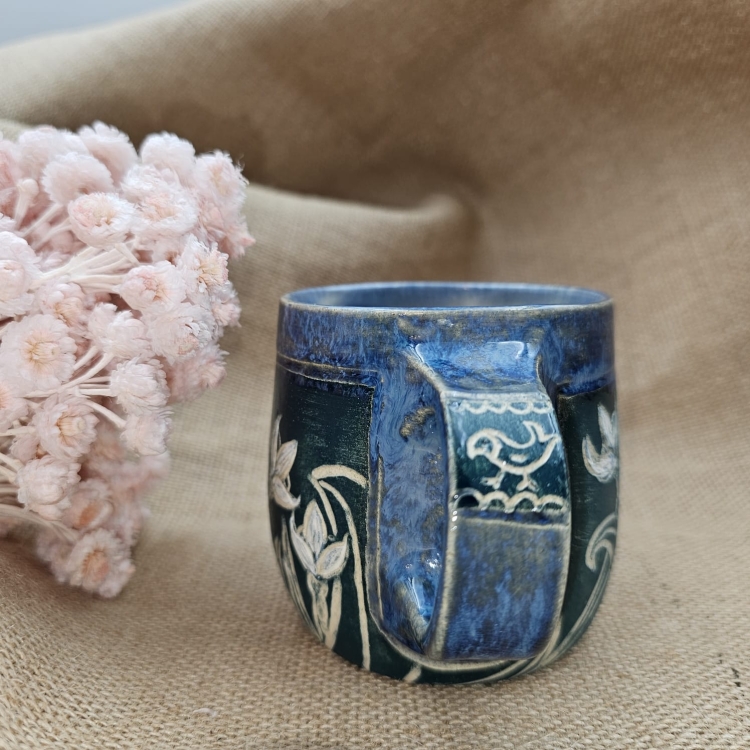 Kubek ceramiczny z uchem PRZEBIŚNIEGI niebieski-zielony poj. ok. 300 ml ręcznie toczony rękodzieło ręcznie zdobiony