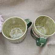 Kubek ceramiczny z uchem zielony AFRYKA poj. ok. 300 ml ręcznie toczony rękodzieło ręcznie zdobiony dla miłośnika afrykańskich klimatów