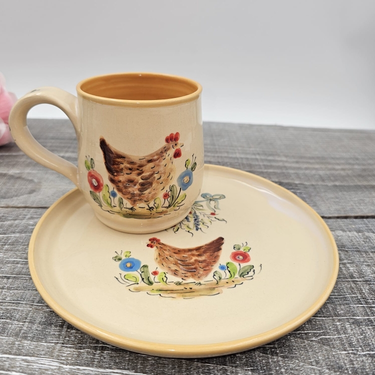 Talerz ceramiczny KURA śr. ok. 20 cm kolorowy wiejski FAJNA CERAMIKA ręcznie malowany i toczony talerz z kurą wiejski