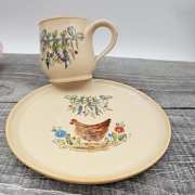 Talerz ceramiczny KURA śr. ok. 20 cm kolorowy wiejski FAJNA CERAMIKA ręcznie malowany i toczony talerz z kurą wiejski