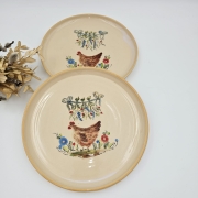 Talerz ceramiczny KURA śr. ok. 20 cm kolorowy wiejski FAJNA CERAMIKA ręcznie malowany i toczony talerz z kurą wiejski