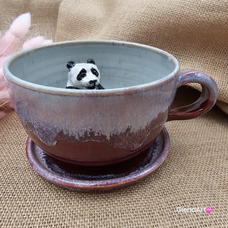 Filiżanka ceramiczna ze spodkiem i PANDĄ misiem w środku ręcznie toczona i malowana ze spodkiem prezent dla miłośnika natury PANDA filiżanka