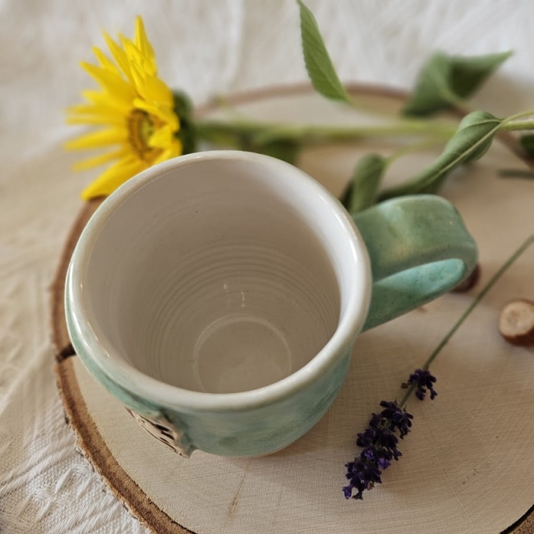 Piękny kubek ceramiczny konie dość ciężki zielony kubek ręcznie toczony i malowany