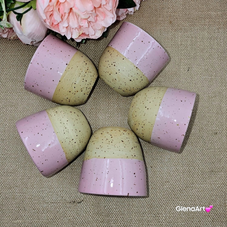 Czarka ceramiczna / duże espresso kubek bez ucha espresso nakrapiana różowa czarka espresso 180 ml