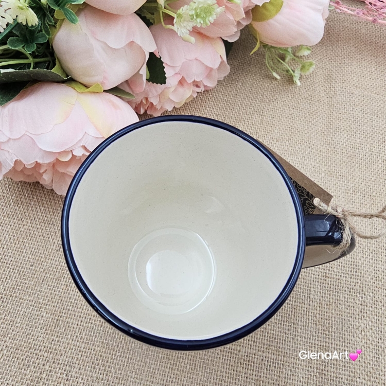 Kubek ceramiczny Bell dekoracja Słupska kaszubska ceramika ręcznie zdobiona Arbata kubek słupski wzór kaszubski rękodzieło metoda stempelka