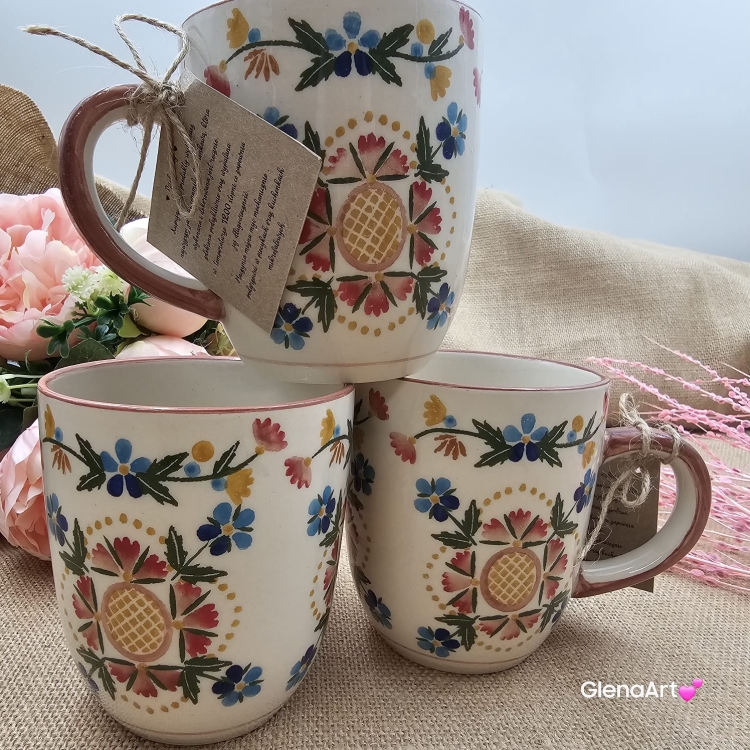 Kubek ceramiczny Bell dekoracja Wdzydzka kaszubska ceramika ręcznie zdobiona Arbata kubek wdzydzki wzór kaszubski rękodzieło metoda stempelka