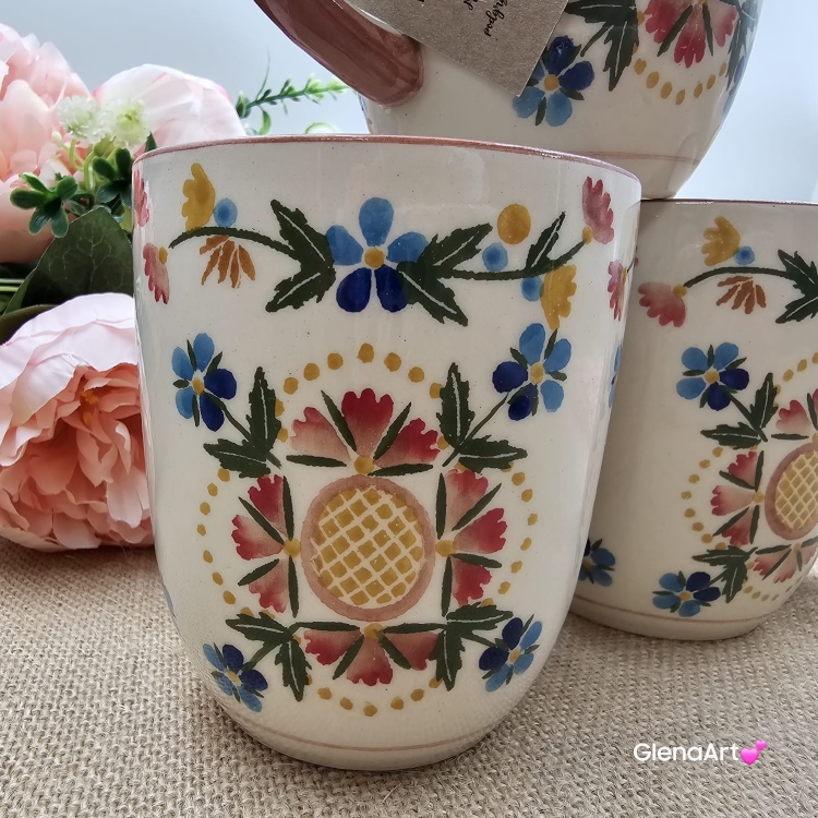 Kubek ceramiczny Bell dekoracja Wdzydzka kaszubska ceramika ręcznie zdobiona Arbata kubek wdzydzki wzór kaszubski rękodzieło metoda stempelka