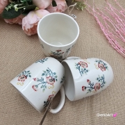 Kubek ceramiczny Bell dekoracja Róże kaszubska ceramika ręcznie zdobiona Arbata kubek róże wzór kaszubski rękodzieło metoda stempelka róże na kubku