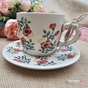 Filiżanka ceramiczna ze spodkiem RÓŻE kaszubska ceramika ręcznie zdobiona Arbata metoda stempelka i ręcznie malowane kaszubska filiżanka