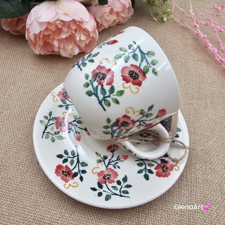 Filiżanka ceramiczna ze spodkiem RÓŻE kaszubska ceramika ręcznie zdobiona Arbata metoda stempelka i ręcznie malowane kaszubska filiżanka