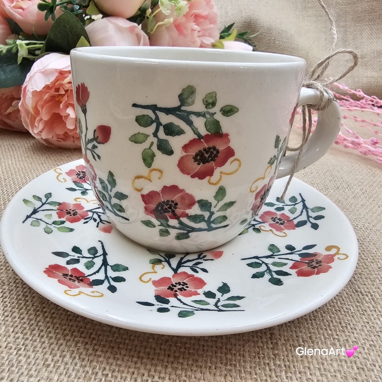 Filiżanka ceramiczna ze spodkiem RÓŻE kaszubska ceramika ręcznie zdobiona Arbata metoda stempelka i ręcznie malowane kaszubska filiżanka