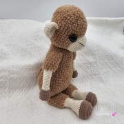 Owieczka na szydełku rękodzieło brązowa owieczka owca wykonana szydełkiem maskotka owca pluszowa owieczka miś