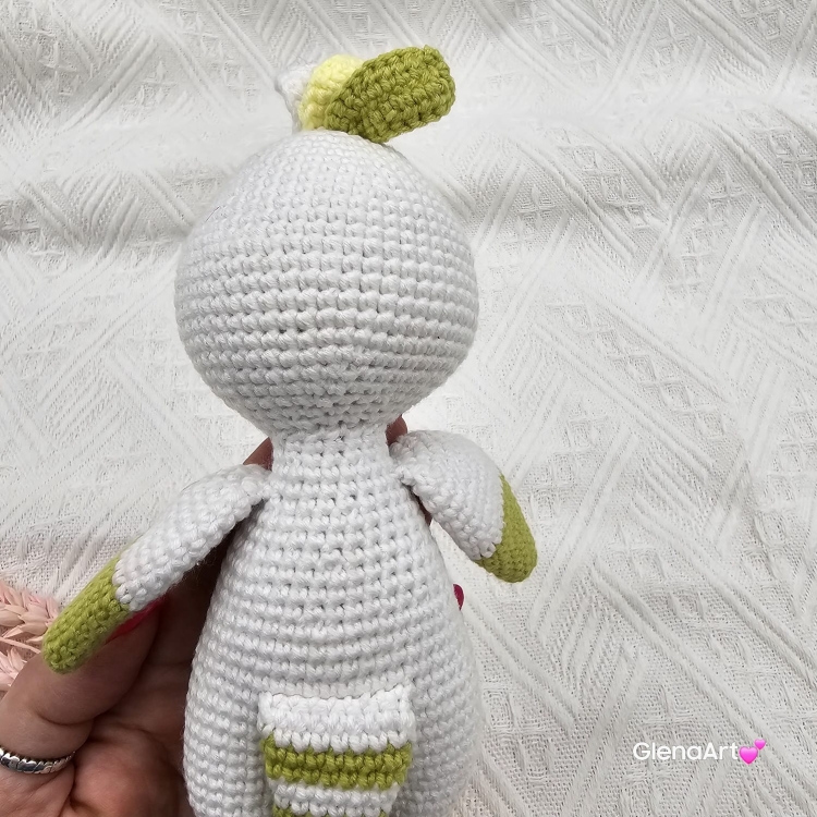 PAPUGA na szydełku papużka maskotka wykonana na szydełku śliczna maskotka papuga szydełko