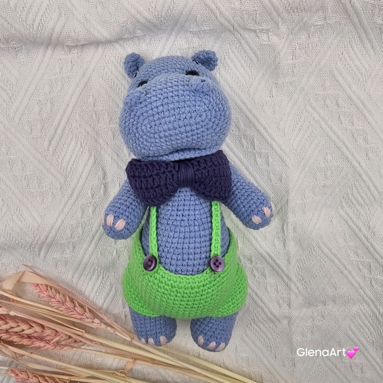 Hipopotam na szydełku hipcio fioletowy wykonany na szydełku rękodzieło hipcio na szydełku maskotka hipcio