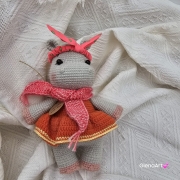 Hipcia w sukience na szydełku hipopotam na szydełku w sukience hipcia rękodzieło maskotka hipcia wykonane na szydełku