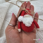 Skrzat GNOM ELF na szydełku zawieszka brelok na szydełku rękodzieło maskotka do zaczepienia wykonane na szydełku ELFIK skrzat gnom na szydełku