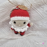 MIKOŁAJ na szydełku zawieszka brelok na szydełku rękodzieło maskotka do zaczepienia wykonane na szydełku Mikołaj Gwiazdor na szydełku dziargany Boże Narodzenie Mikołajek