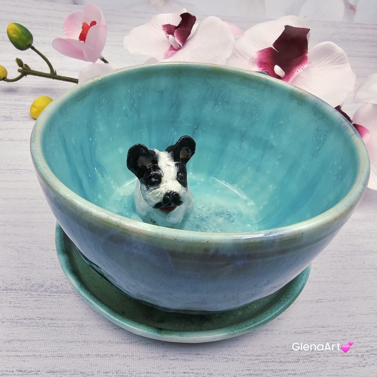 Filiżanka błękitna BULDOG z BULDOŻKIEM biało-czarnym i czerwoną obróżką Francuskim PIESKIEM ceramiczna ze spodkiem i zwierzakiem w środku ręcznie toczona i malowana elegancka filiżanka z pięknym szkliwem BULDOŻEK FRANCUSKI kubek z buldożkiem buldożek