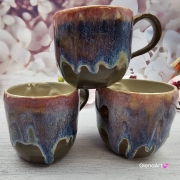 Kubek KOŃ ceramiczny z koniem w środku RÓŻ - NIEBIESKI ręcznie toczony i malowany fioletowo różowy kubek z koniem wewnątrz