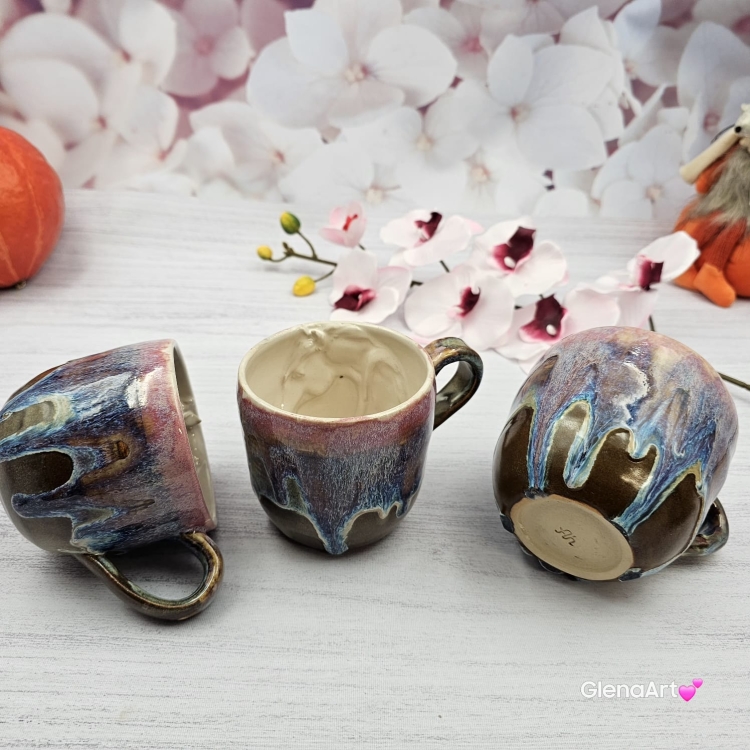 Kubek KOŃ ceramiczny z koniem w środku RÓŻ - NIEBIESKI ręcznie toczony i malowany fioletowo różowy kubek z koniem wewnątrz