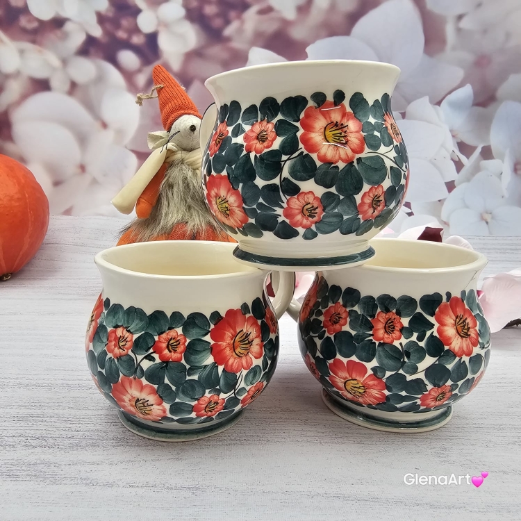 Kubek ceramiczny beczółka kwiatki Nikola Fajans Włocławek 250 ml metoda stempelka kubek z motywem kwiatowym czerwono-zielonym kubek w kwiatki