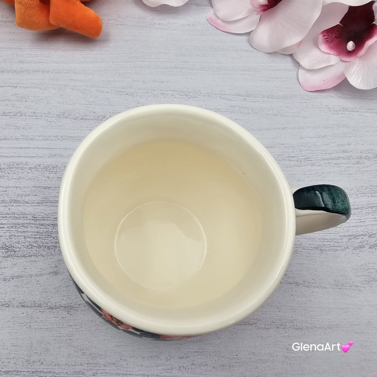 Kubek ceramiczny beczółka kwiatki Nikola Fajans Włocławek 250 ml metoda stempelka kubek z motywem kwiatowym czerwono-zielonym kubek w kwiatki