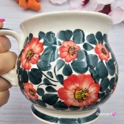 Kubek ceramiczny beczółka kwiatki Nikola Fajans Włocławek 250 ml metoda stempelka kubek z motywem kwiatowym czerwono-zielonym kubek w kwiatki