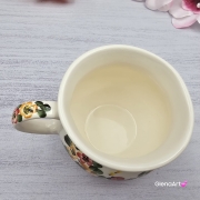 Kubek ceramiczny beczółka kwiatki i ptaszek Nikola Fajans Włocławek 250 ml metoda stempelka kubek z motywem kwiatowym czerwonym zielonym i żółtym kubek w kwiatki i ptaszek