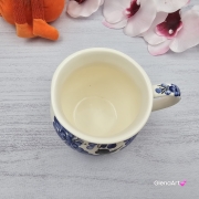 Kubek ceramiczny beczółka kobaltowy z ptaszkiem i kwiatki Nikola Fajans Włocławek 250 ml metoda stempelka kubek z motywem kwiatowym kobaltowym i ptaszkiem czarnym kubek w kwiatki i ptaszek