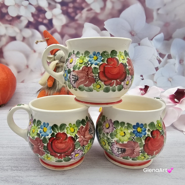 Kubek ceramiczny beczułka wzór kwiatowy Nikola Fajans Włocławek 250 ml metoda stempelka kubek z motywem kwiatowym kubek w kwiatki kolorowy