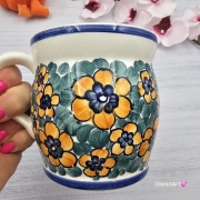 Kubek MAX ceramiczny AGATA wzór kwiatowy żółte kwiaty Fajans Włocławek 450 ml metoda stempelka kubek z motywem kwiatowym kubek w kwiatki kolorowy duży kubek max na wieczorną zimową herbatę wielki kubek ceramiczny