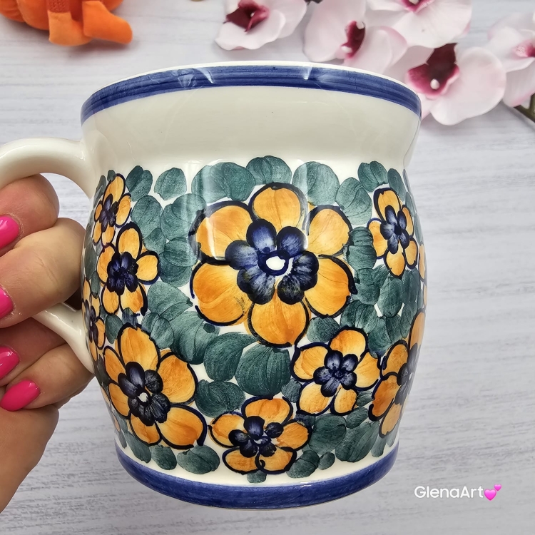 Kubek MAX ceramiczny AGATA wzór kwiatowy żółte kwiaty Fajans Włocławek 450 ml metoda stempelka kubek z motywem kwiatowym kubek w kwiatki kolorowy duży kubek max na wieczorną zimową herbatę wielki kubek ceramiczny