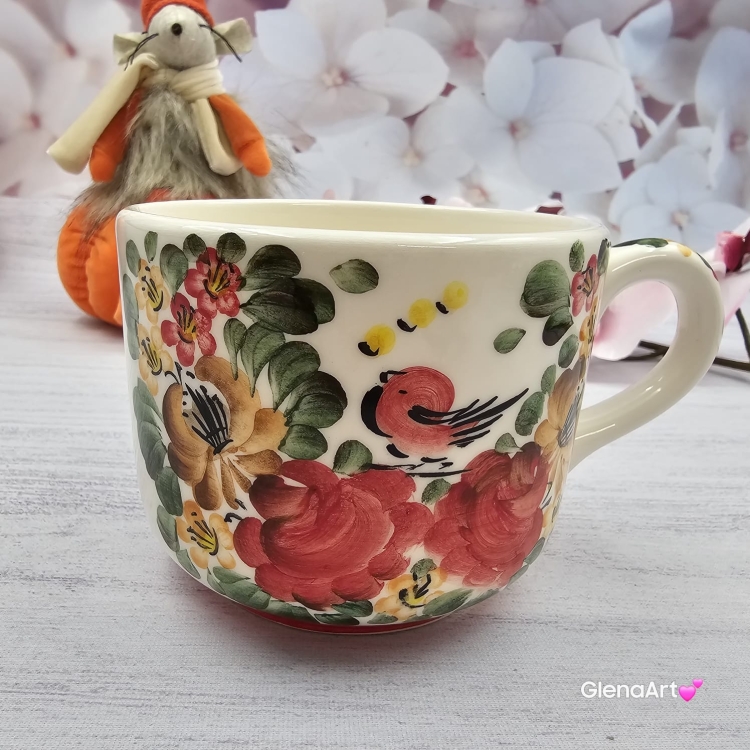 Kubek ceramiczny kolorowy z czerwonym ptaszkiem Jumbo Junior Fajans Włocławek 350 ml metoda stempelka kubek z motywem kwiatowym kolorowy kubek z ptaszkiem kubek w kwiaty z ptaszkiem
