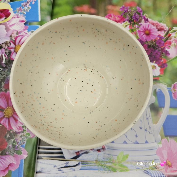Miska beżowa ceramiczna w kropki rękodzieło ręcznie robiona z formy miska sałatkowa miseczka w kropki z jasnej masy kamionkowej
