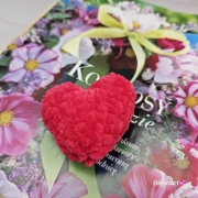 Serduszko jasnoróżowe lub czerwone na szydełku wykonane na szydełku śliczne malutkie serce różowe szydełko